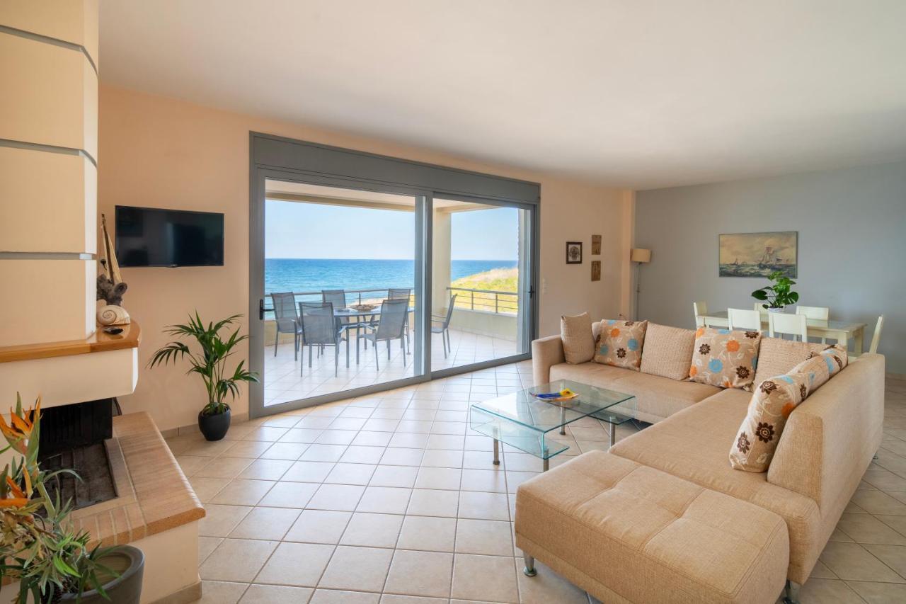 Spacious Beachfront Maisonettes With Stunning Views & A Private Beach Monemvasia Exterior photo