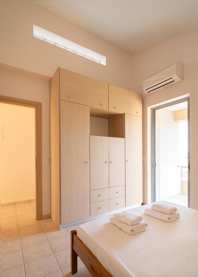 Spacious Beachfront Maisonettes With Stunning Views & A Private Beach Monemvasia Exterior photo