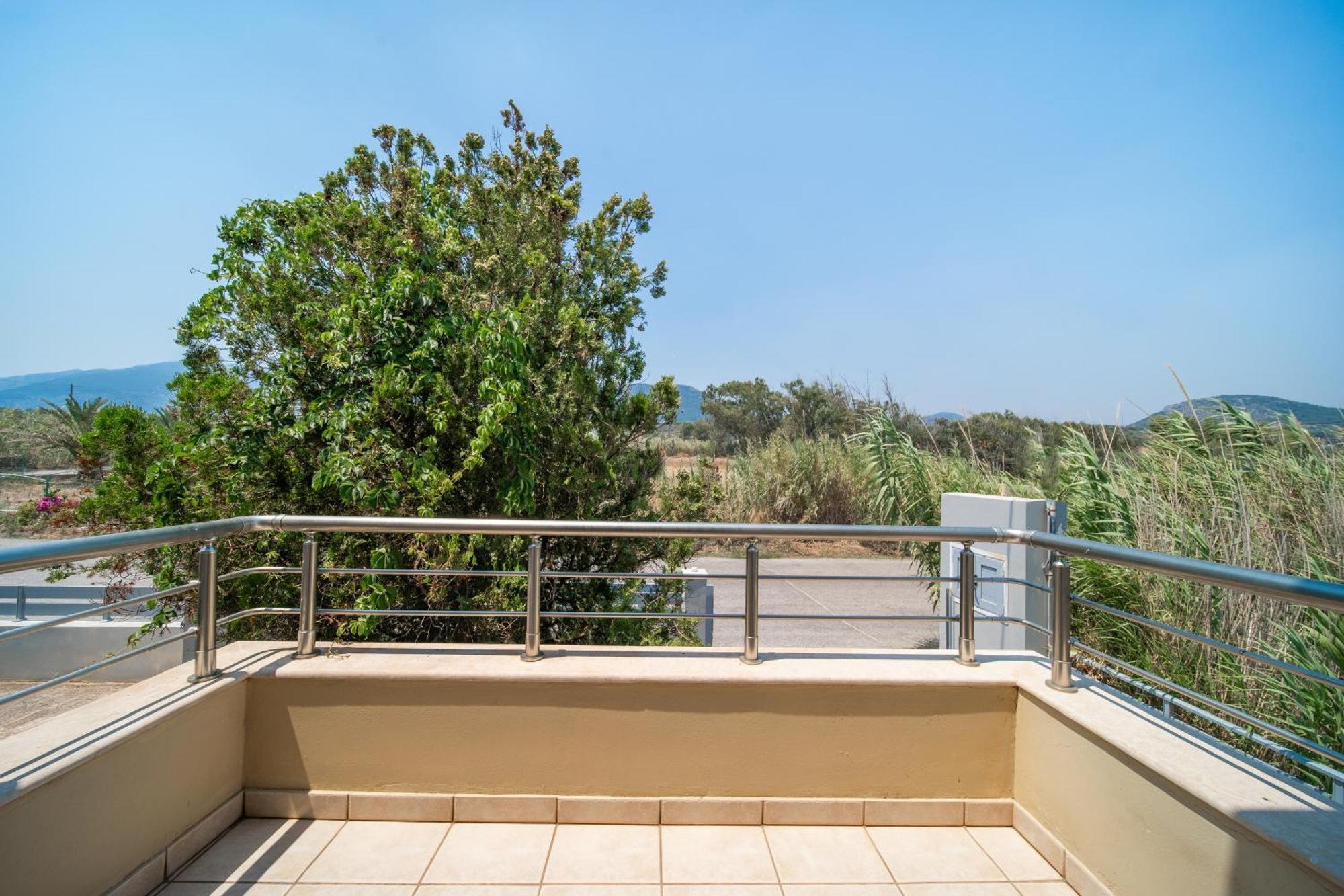 Spacious Beachfront Maisonettes With Stunning Views & A Private Beach Monemvasia Room photo